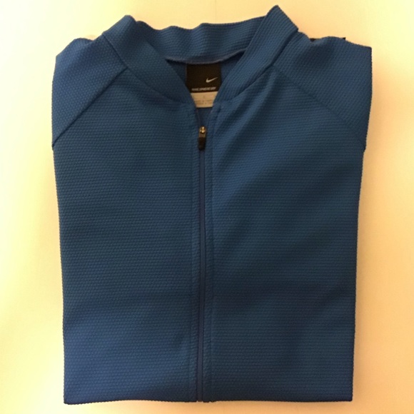 Nike running top - Picture 2 of 6